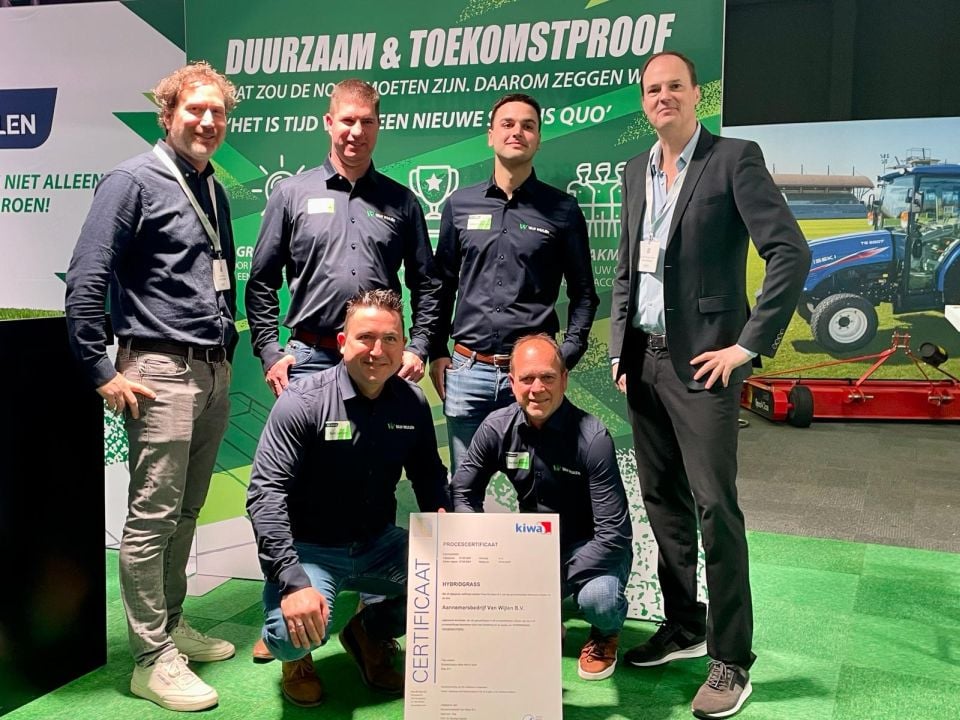 Uitreiking certificaat Van Wijlen